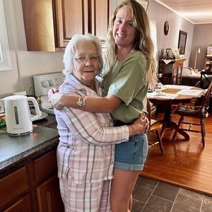 Meet your Posher, Dani